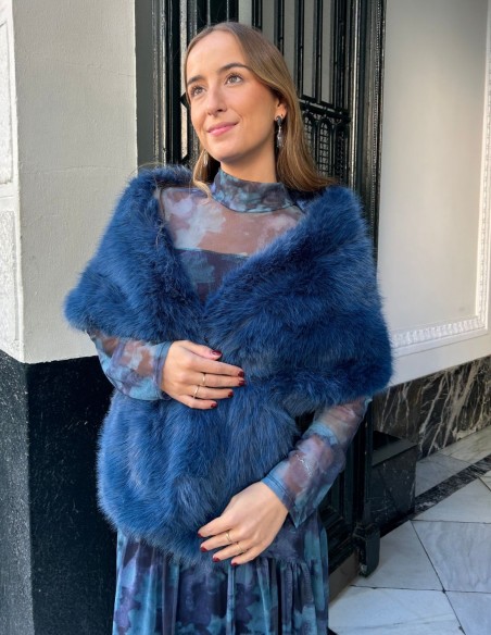 Blue long hair wrap for wedding guests