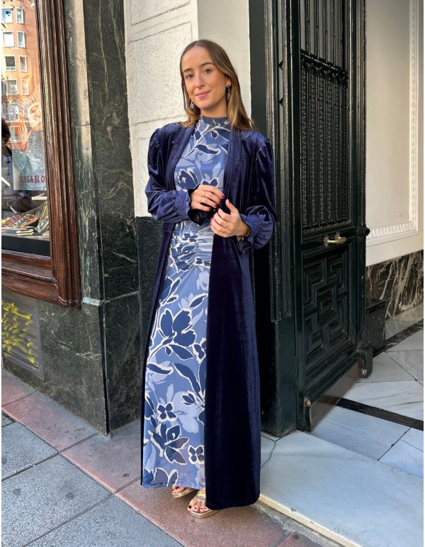Velvet kimono for guest in navy 2