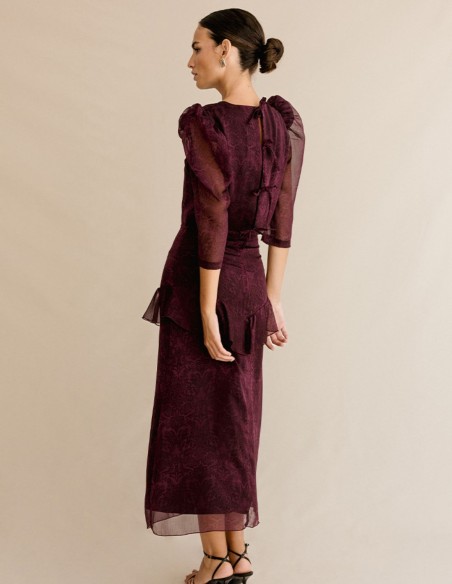 Conjunto blusa semitransparente y falda midi con volante para invitadas Conjunto blusa semitransparente y falda midi con volante para invitadas