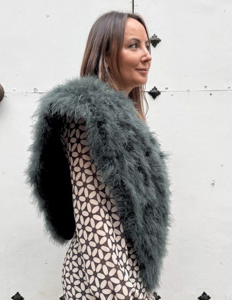 Estola de plumas de avestruz en color verde