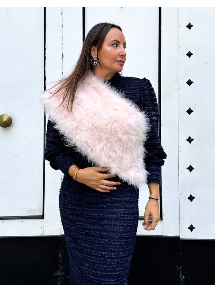 Ostrich feather guest stole in powdered pink