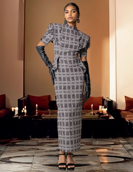 Robe de soirée midi avec encolure perkins et manches courtes bouffantes