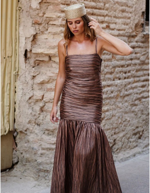 Vestido largo con cuerpo fruncido y falda de volante 2