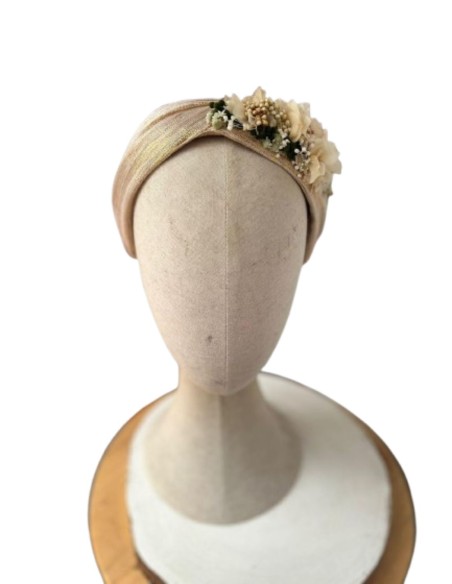 Bandeau d'invité croisé avec des fleurs préservées