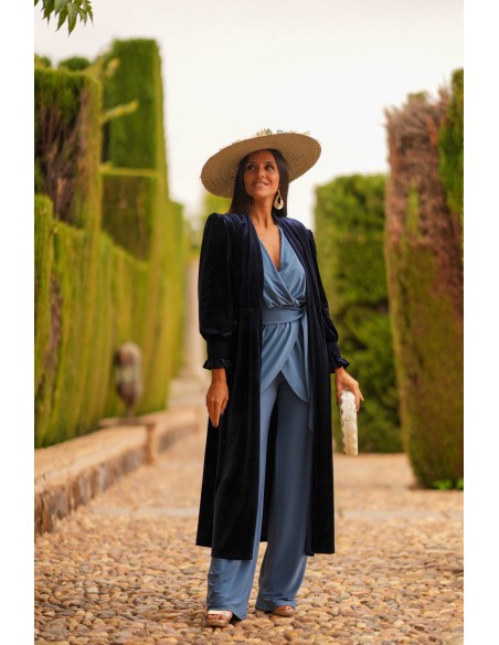 Crossover jacket and straight pants with sash set