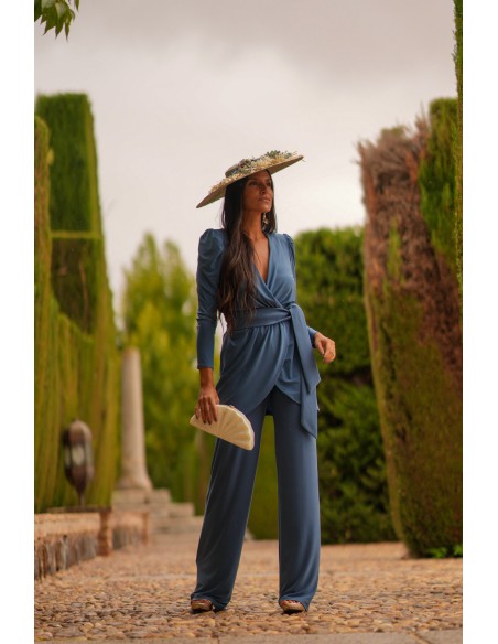 Crossover jacket and straight pants with sash set