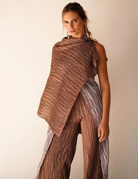 Brown square cape with striped print