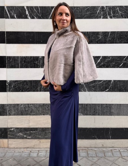 Short guest coat in gray color