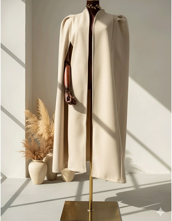 Capa beige con manga abullonada  para invitada 2