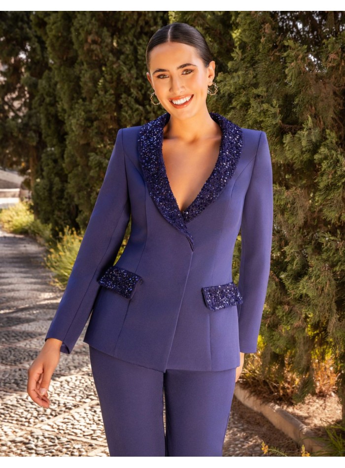 Guest coat suit with sequins details