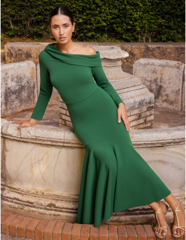 Robe midi à encolure asymétrique et jupe volantée