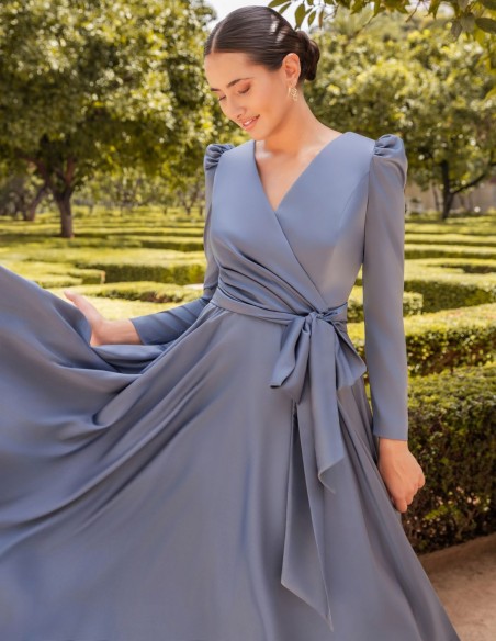 Robe midi bleue pour événements avec jupe à volants et laçage