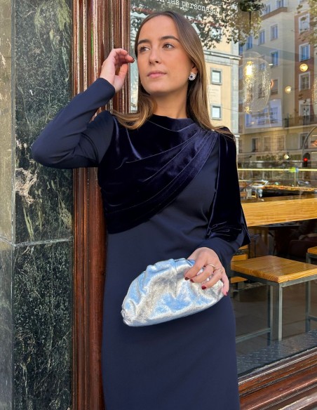 Robe d'invité midi bleu marine avec nœud