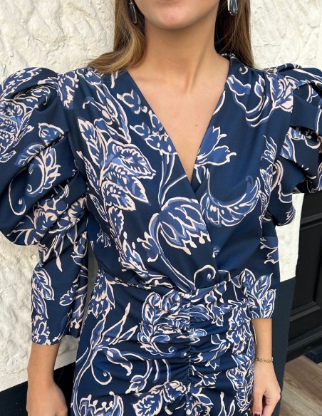 Robe d'invité midi à manches françaises avec imprimé bleu et tons bleus