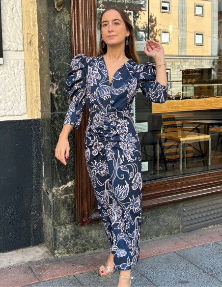 Robe d'invité midi à manches françaises avec imprimé bleu et tons bleus