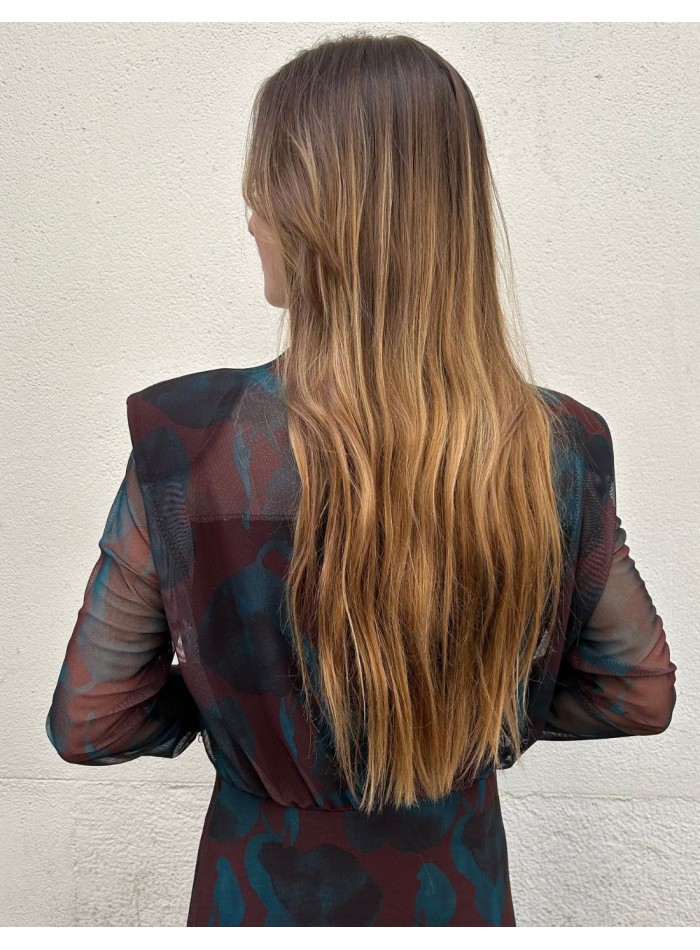 Vestido midi de invitada estampado azul y marrón de tul