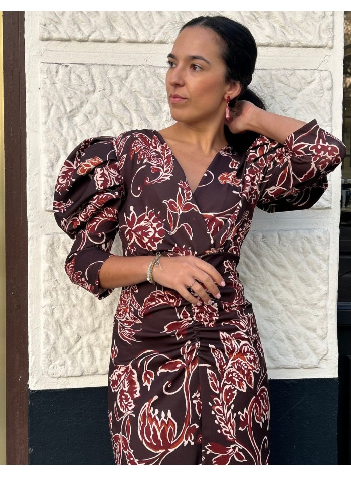 Robe midi imprimée dans les tons bruns