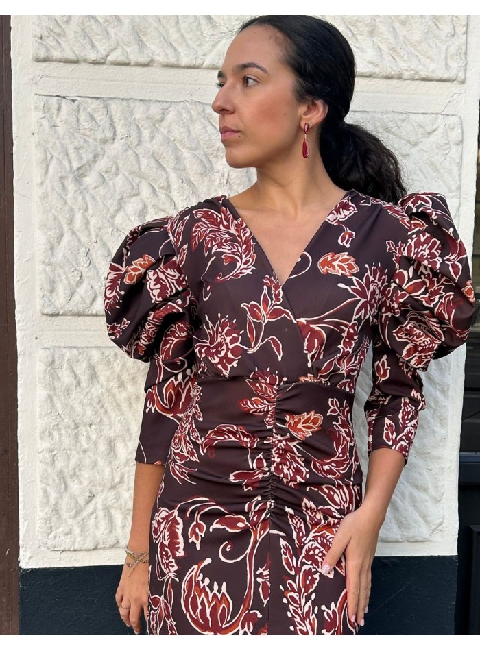 Vestido midi estampado en tonos marrones