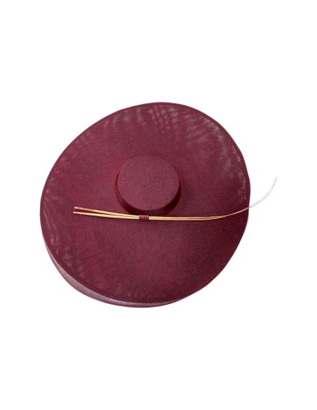 Pamela granate con detalle de crin y raquis artesanal