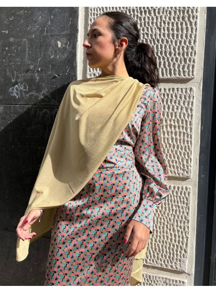 Cape de soirée courte et dorée avec paillettes