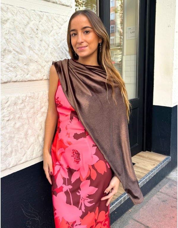 Brown velvet guest cape 2