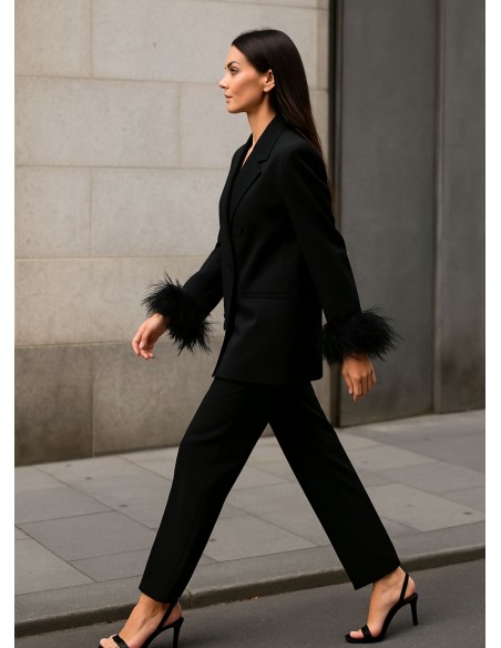 Structured oversized blazer with feather details