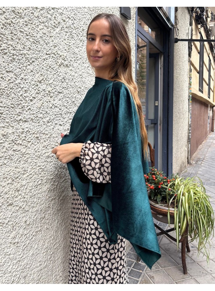 Bottle green short velvet coat