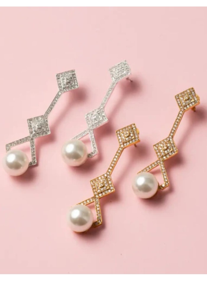 Geometric shape earrings with zirconia and pearl