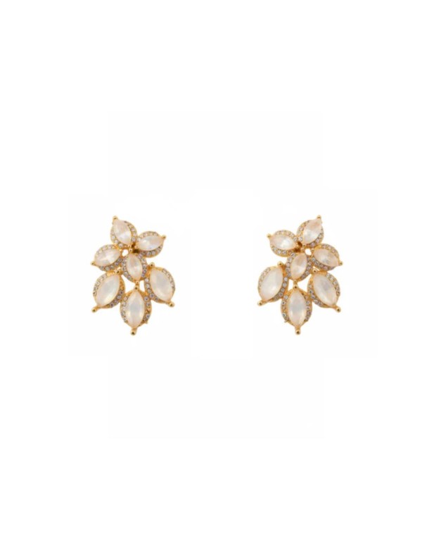 Pendientes con diseño de flor con perlas y circonitas
