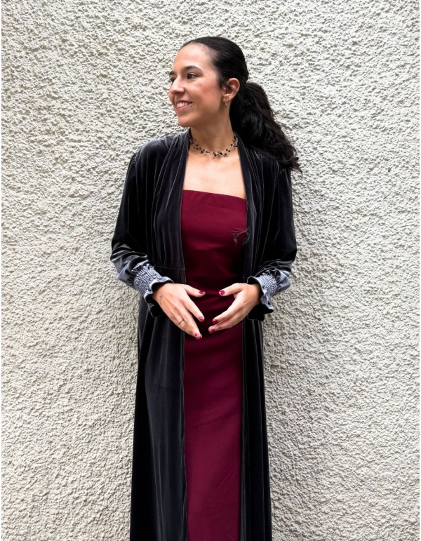 Kimono para evento de terciopelo color gris 2