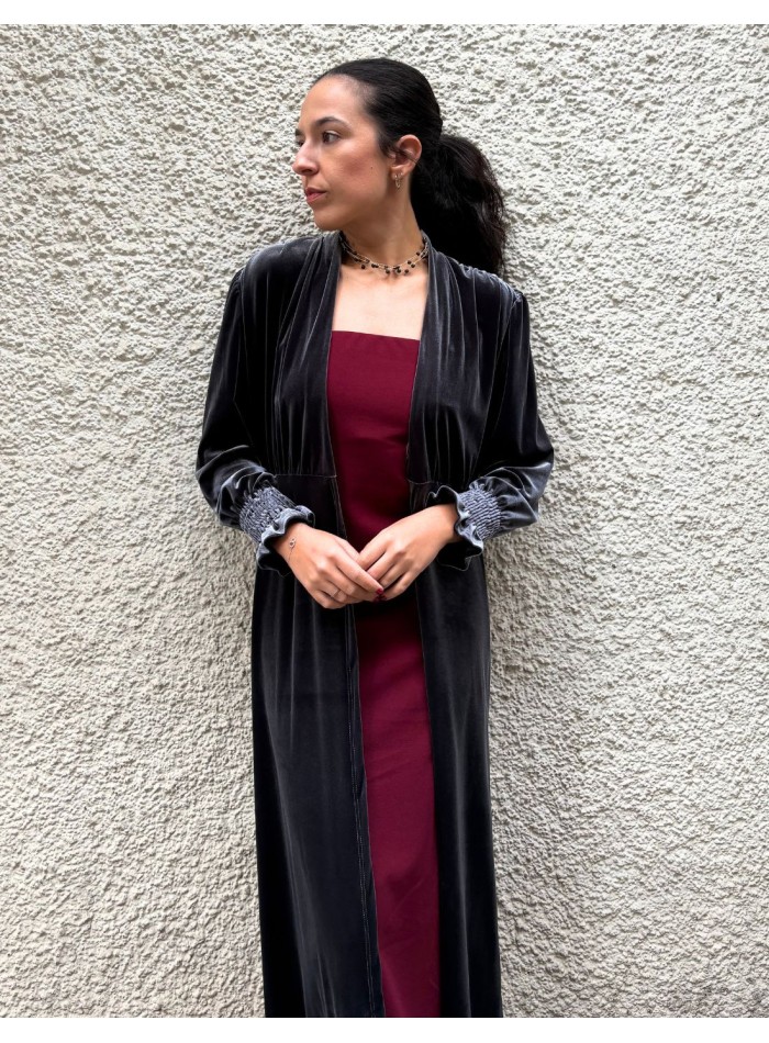 Kimono de terciopelo color gris