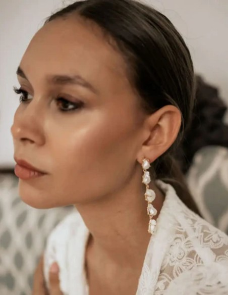 Boucles d'oreilles en cascade de perles baroques