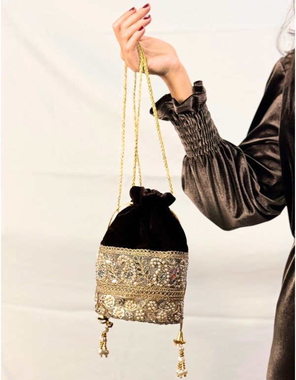 Brown velvet bonbonniere with pearl and rhinestone detailing