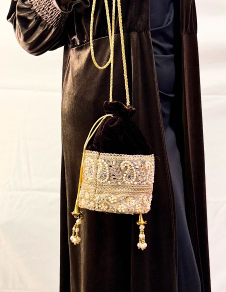 Brown velvet bonbonniere with pearl and rhinestone detailing