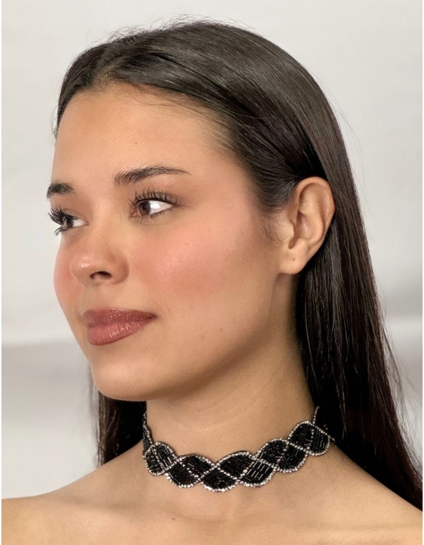 Choker de pedrería negro y plata 2