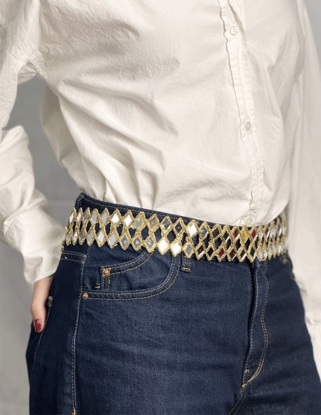 Gold belt with rhombus-shaped crystals