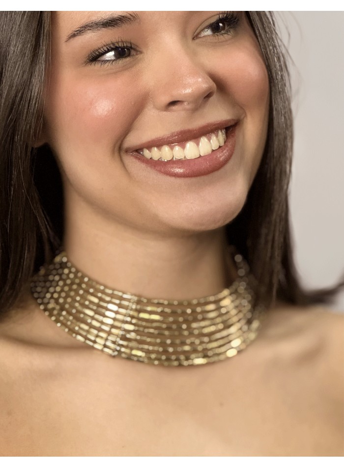 Choker ancho de pedrería dorada