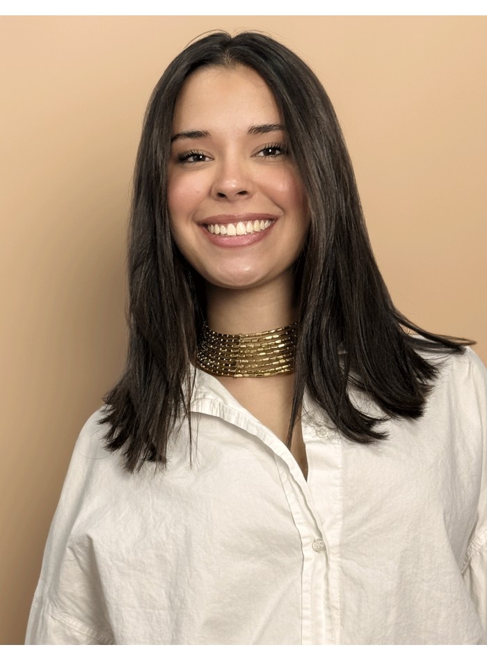 Choker ancho de pedrería dorada para looks casuales