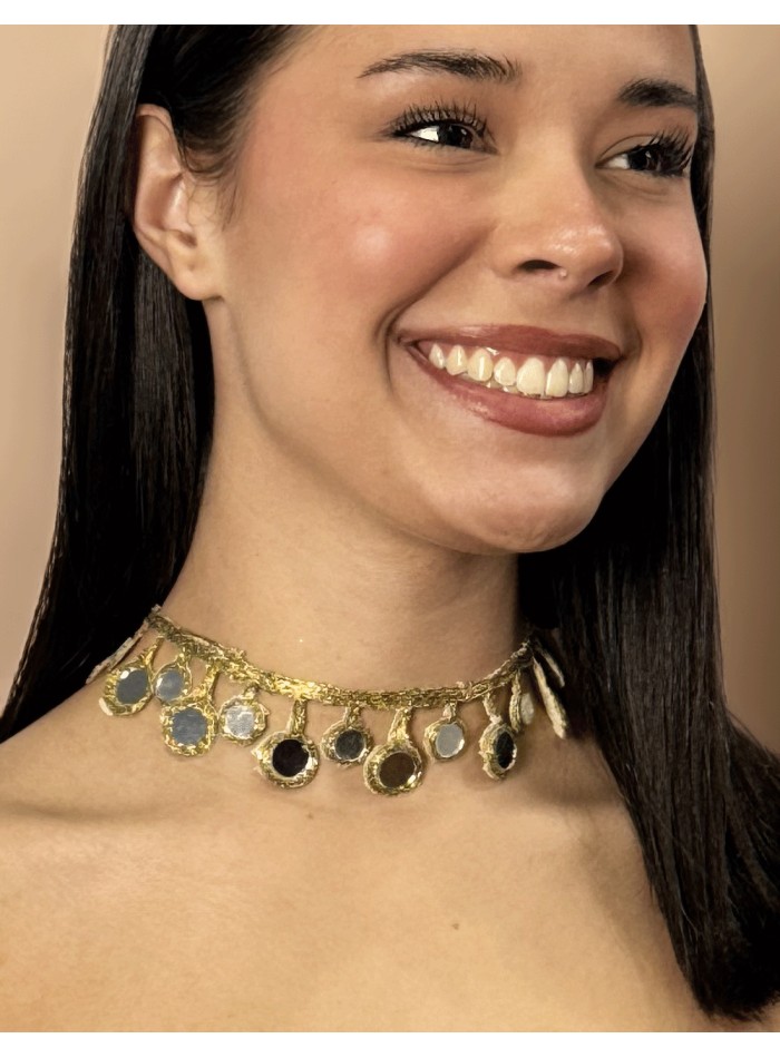 Choker con cristales en forma de gotas para invitada