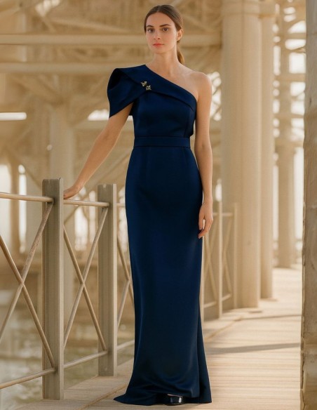 Robe de soirée en satin bleu marine avec motif asymétrique