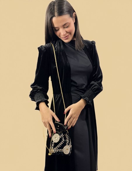 Petite bonbonnière en velours avec fleurs à pompons