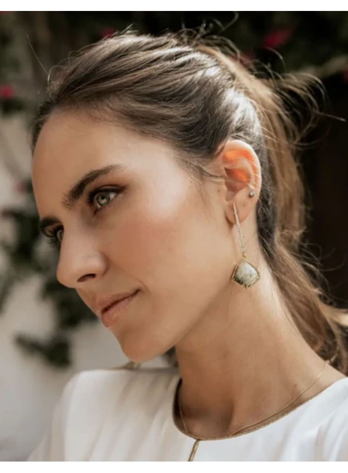 Boucles d'oreilles au design allongé avec...