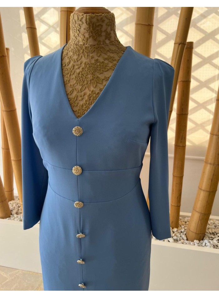 Robe midi élégante avec boutons dorés et coupe...