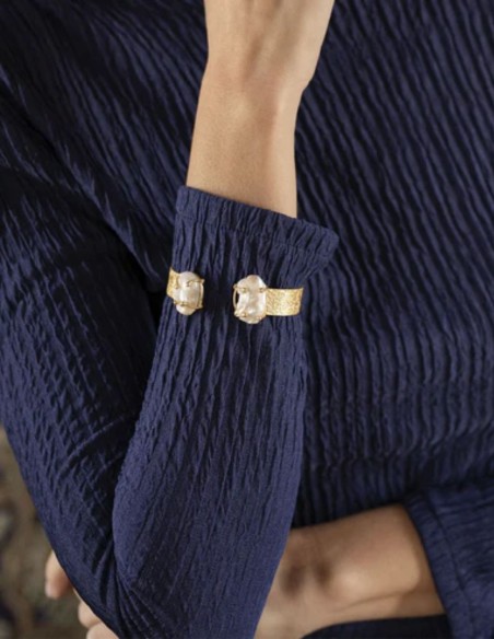 Adjustable bracelet with drawing and white stones