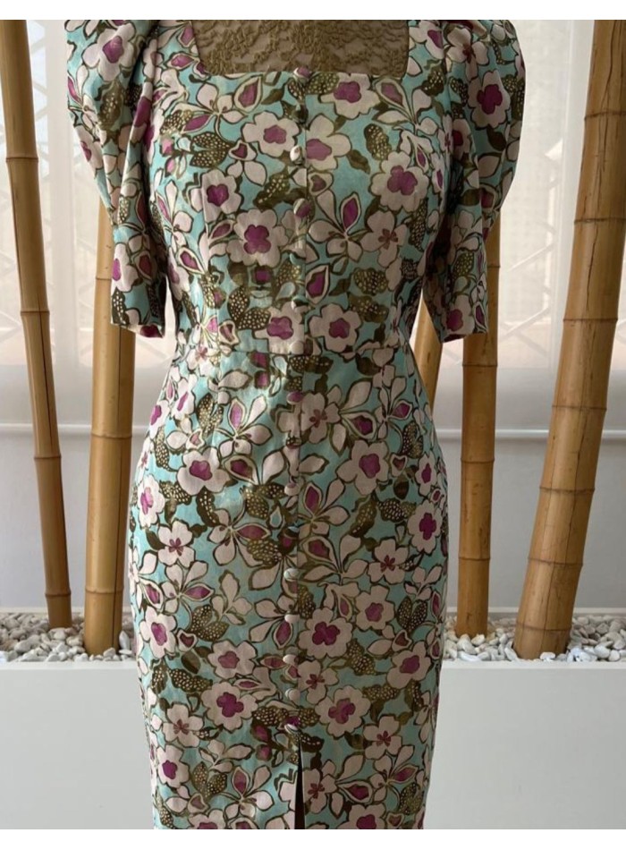 Robe de cocktail boutonnée, coupe droite,...