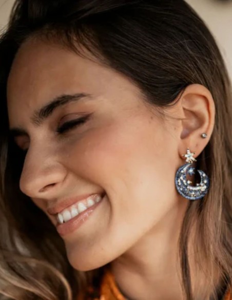 Earrings with star and moon with zirconia design