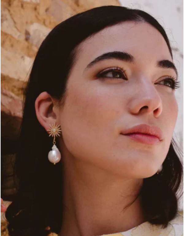 Pendientes con estrella de circonitas y perla