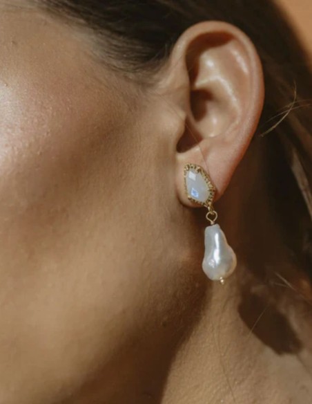 Boucles d'oreilles avec pierre de lune et perle