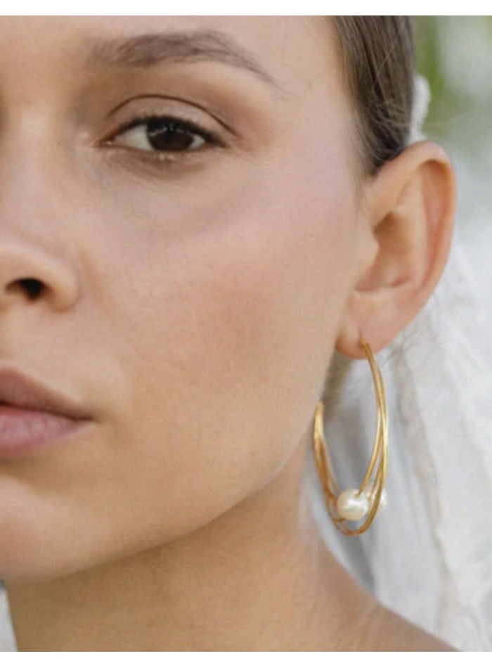Fine hoop earrings with pearl