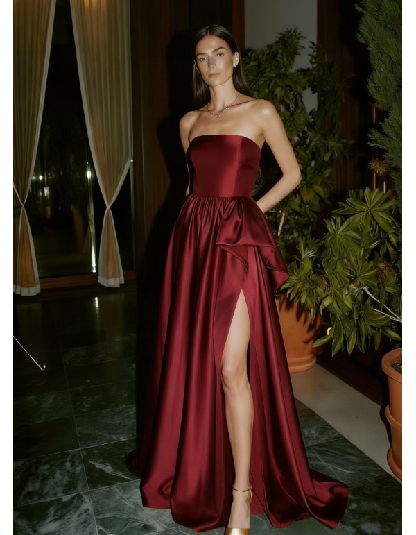 Vestido largo de invitada estructurado palabra de honor